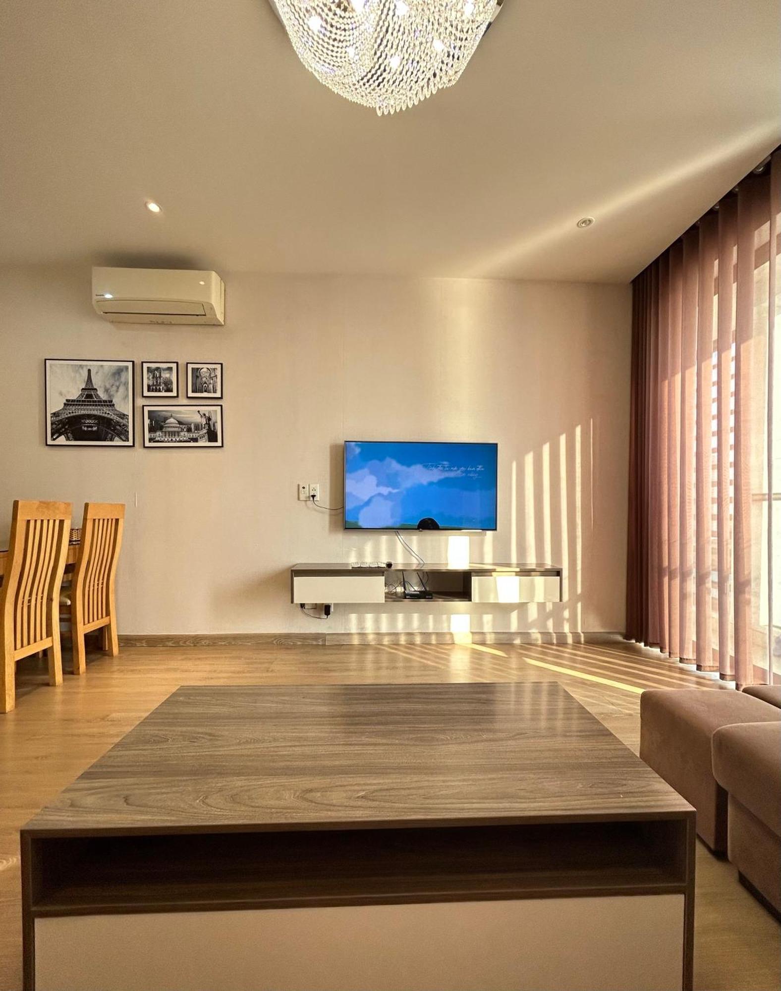Sunday Premium Apartment Ha Long Exterior photo