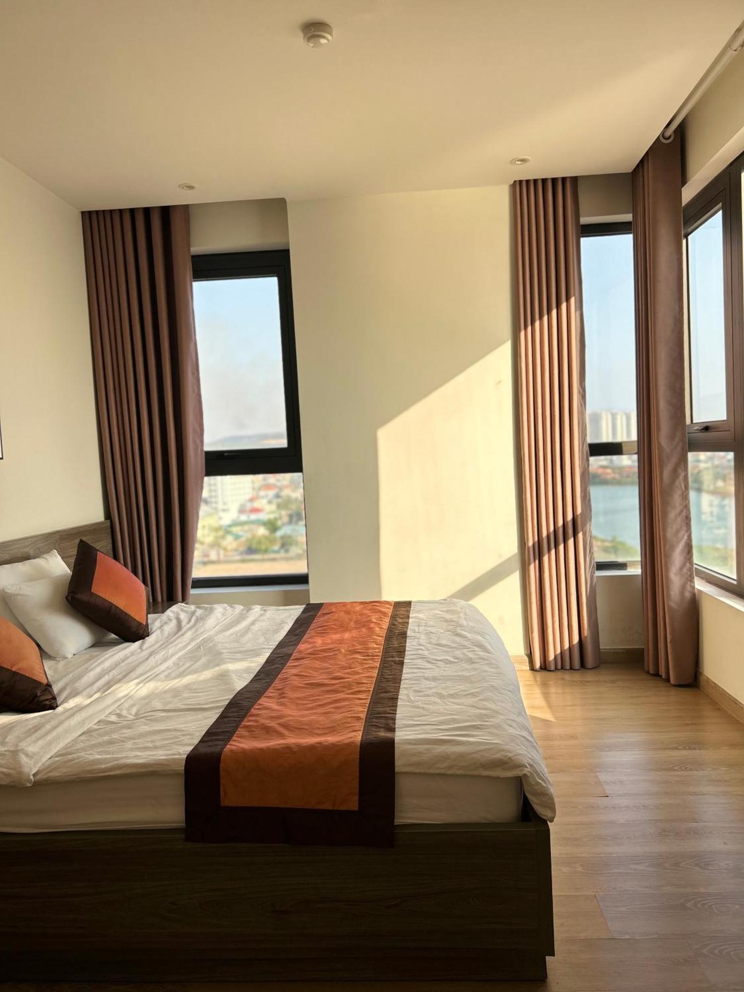 Sunday Premium Apartment Ha Long Exterior photo