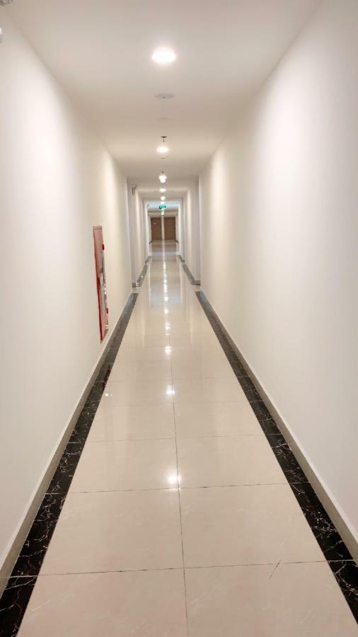 Sunday Premium Apartment Ha Long Exterior photo
